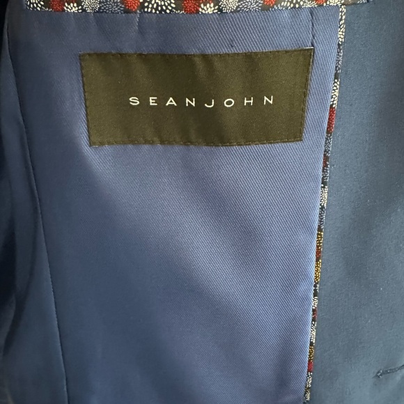 Sean John Navy Suit - 38R - Picture 4 of 7